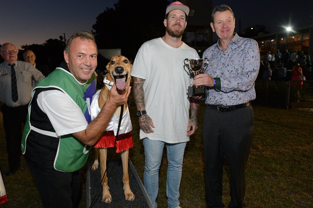 Special guests Dane Swan and Marty Fields with Distance Cup winner Dyna Chancer.